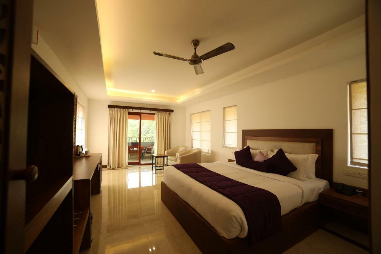 Contour Island Resort & Spa By Citrine Tariyod Exterior foto